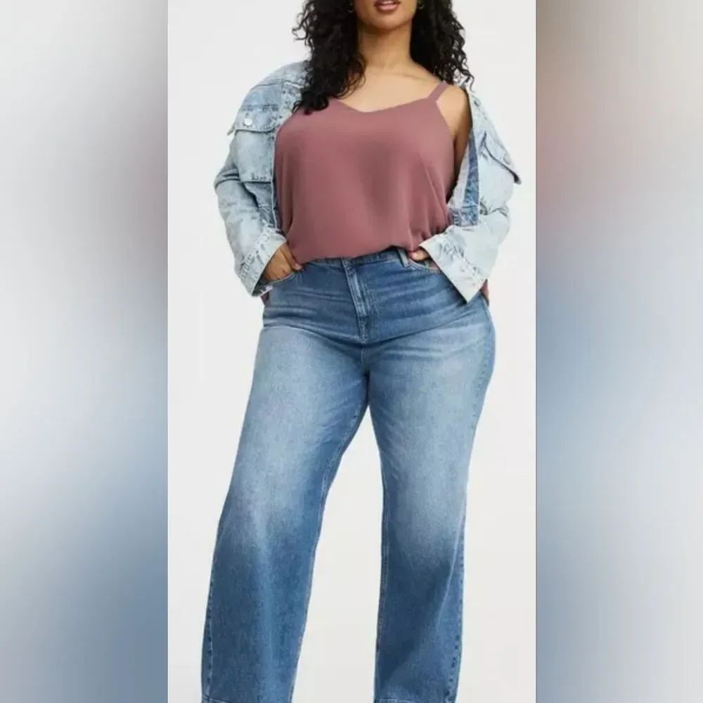 NeW Torrid TAUPE Sophie Top. Lauered Chiffon